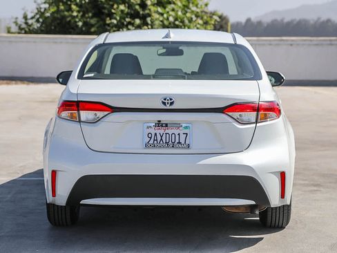 Certified 2022 Toyota Corolla LE FWD image 7