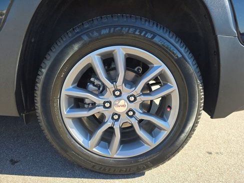 Used 2022 GMC Terrain SLT w/ Infotainment Package II image 33