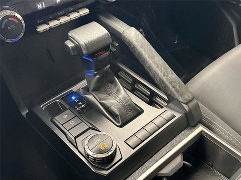 Certified 2024 Toyota Tacoma TRD Sport image 25