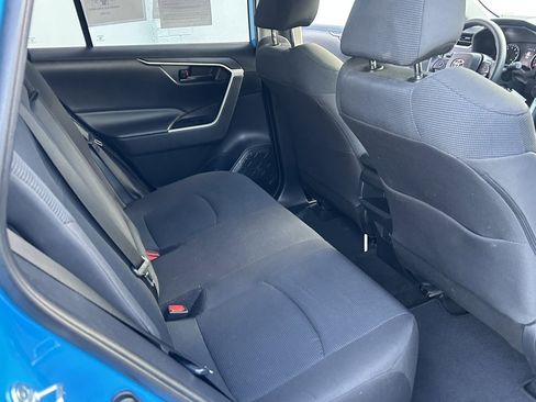 Used 2020 Toyota RAV4 LE image 13