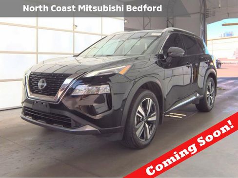 Used 2023 Nissan Rogue SL w/ SL Premium Package image 1