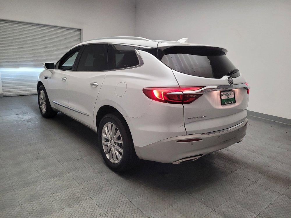 Used 2020 Buick Enclave Premium w/ Sun and Sites Package FWD image 5