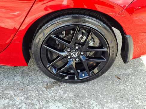 Used 2025 Honda Civic Sport image 25