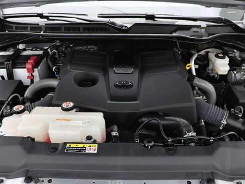 Used 2024 Toyota Tundra Limited image 36