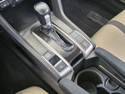 Used 2021 Honda Civic EX image 16