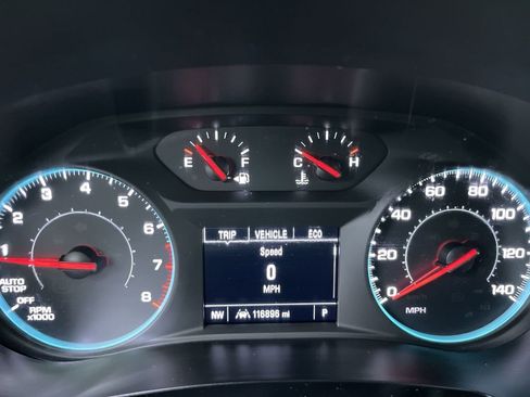 Used 2022 Chevrolet Traverse LS image 18