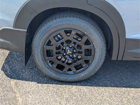 New 2025 Mitsubishi Outlander Trail Edition image 5