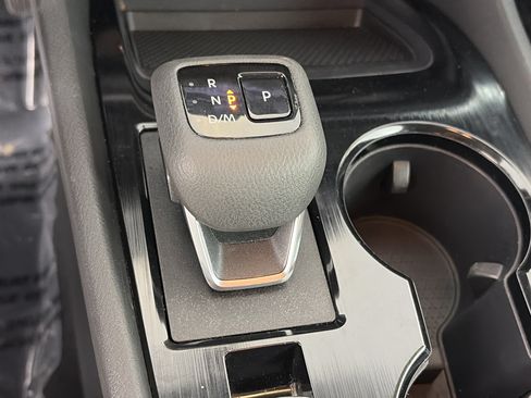 Used 2024 Nissan Rogue S AWD/4WD image 22