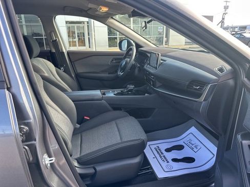 Used 2021 Nissan Rogue S image 8