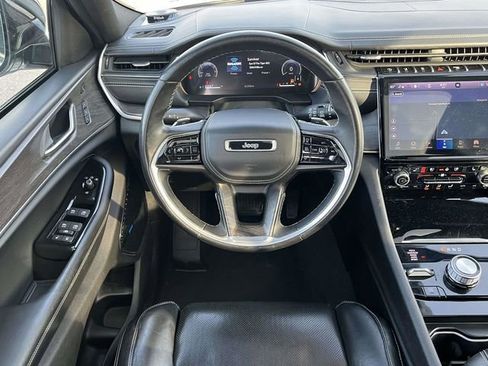 Used 2021 Jeep Grand Cherokee L Overland w/ Luxury Tech Group IV image 19