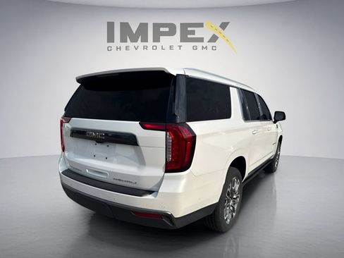 Used 2024 GMC Yukon XL Denali Ultimate AWD/4WD image 4