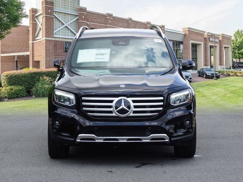 Used 2025 Mercedes-Benz GLB 250 image 2