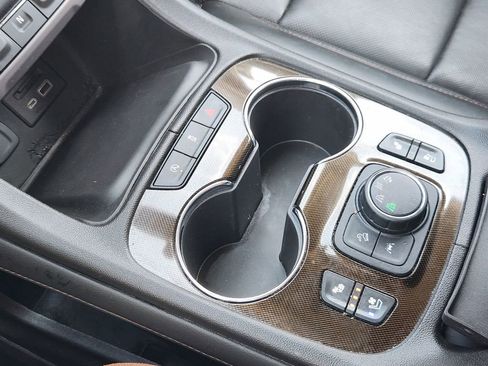 Used 2023 GMC Acadia AT4 w/ Technology Package image 20