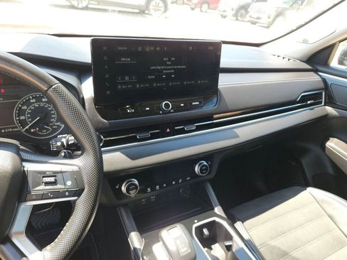 Used 2025 Mitsubishi Outlander SE FWD image 20