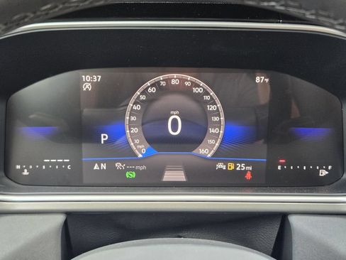 New 2026 Volkswagen Taos SE FWD image 14