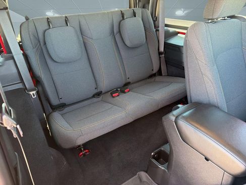 Used 2024 Jeep Wrangler Sport S image 28