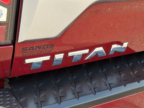 Used 2021 Nissan Titan Platinum Reserve w/ Moonroof Package AWD/4WD image 34