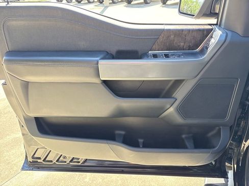 Used 2022 Ford F150 Lariat w/ Trailer Tow Package image 16