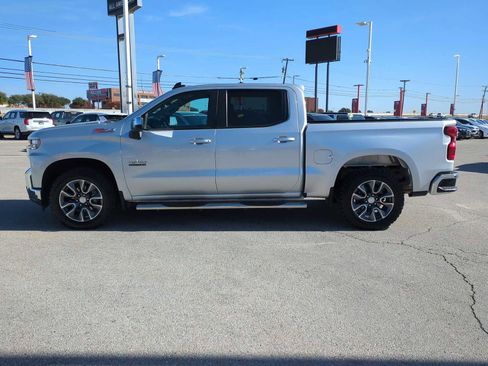 Used 2021 Chevrolet Silverado 1500 LT w/ Z71 Off-Road Package image 5