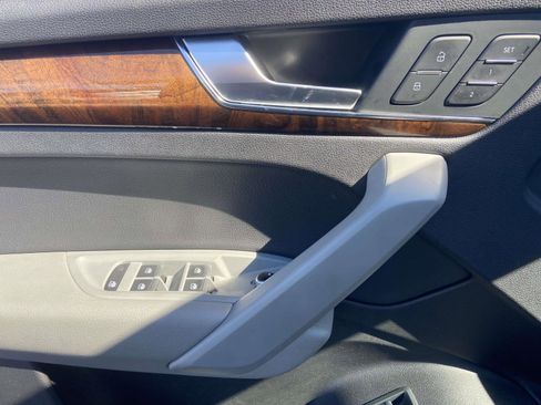 Used 2018 Audi Q5 2.0T Premium Plus w/ Premium Plus Package image 20