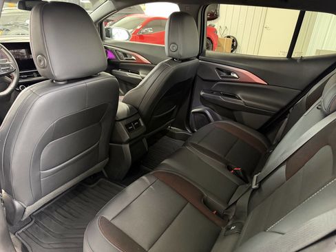 Used 2024 Chevrolet Equinox EV RS image 31