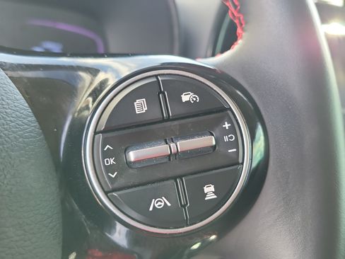 Certified 2025 Kia Soul GT-Line w/ GT-Line Technology Package FWD image 24