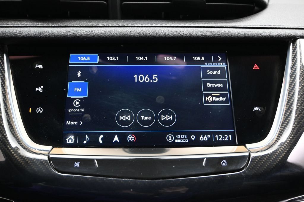 Used 2024 Cadillac XT6 Sport w/ LPO, Onyx Lite Package AWD/4WD image 33