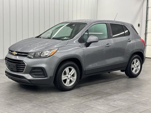 Used 2020 Chevrolet Trax LS w/ Tint and Cruise Package image 5