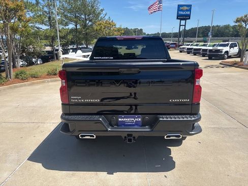 New 2026 Chevrolet Silverado 1500 Custom Trail Boss AWD/4WD image 15