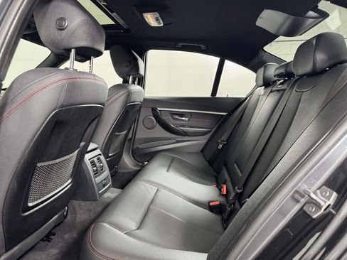 Used 2018 BMW 330i xDrive Sedan AWD/4WD image 35
