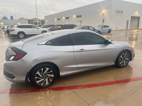 Used 2018 Honda Civic LX-P image 4