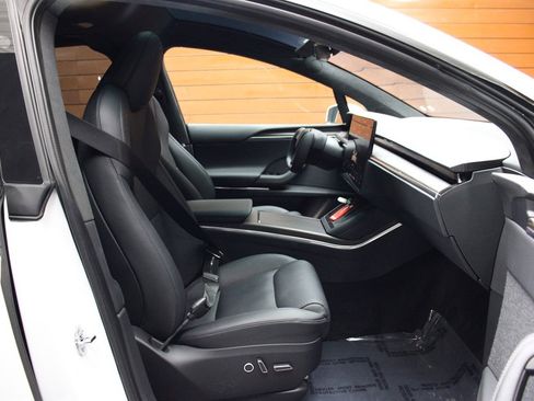 Used 2023 Tesla Model X image 14