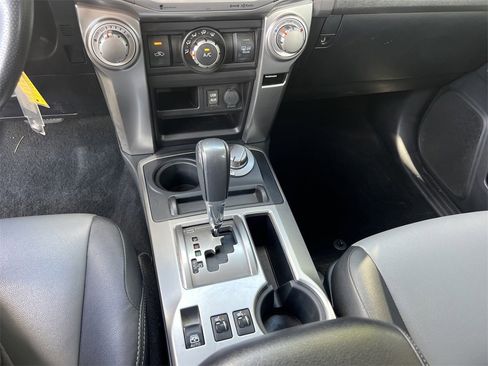 Used 2018 Toyota 4Runner SR5 image 27