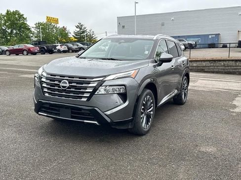 Certified 2026 Nissan Rogue Platinum w/ Platinum Premium Package AWD/4WD image 9