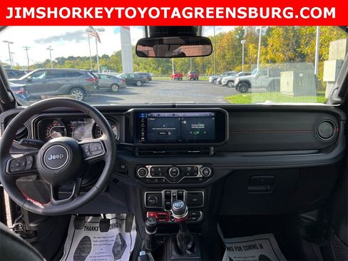 Used 2025 Jeep Wrangler Unlimited Rubicon w/ Convenience Group image 30