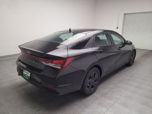 Used 2021 Hyundai Elantra SEL w/ Convenience Package FWD image 9