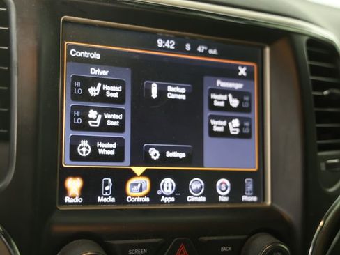 Used 2017 Jeep Grand Cherokee Limited w/ Luxury Group II image 7