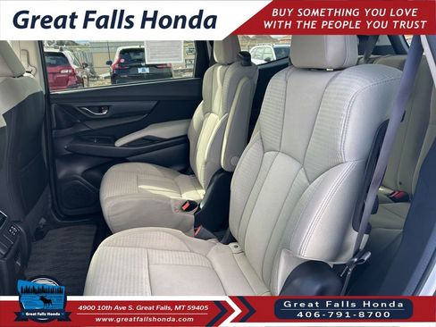 Used 2025 Subaru Ascent Premium image 23