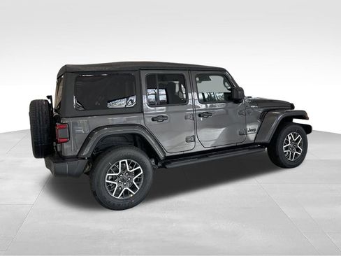 New 2025 Jeep Wrangler Unlimited Sahara w/ Technology Group AWD/4WD image 4