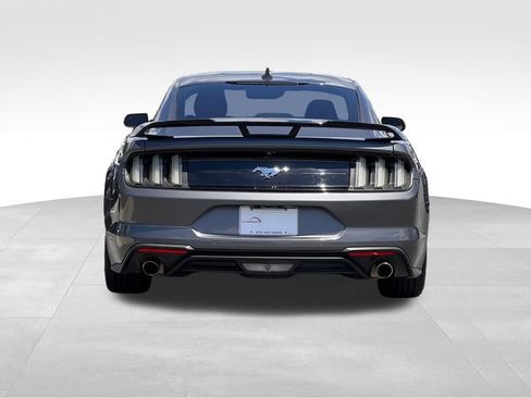 Used 2022 Ford Mustang Premium RWD image 4