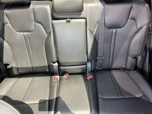 Used 2024 Kia Sorento S w/ Panoramic Sunroof Package FWD image 16
