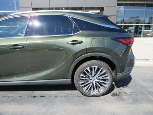 Used 2024 Lexus RX 350 Premium Plus w/ Convenience Package AWD/4WD image 4