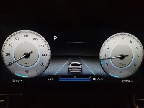 Used 2023 Hyundai Elantra SEL w/ Convenience Package FWD image 23