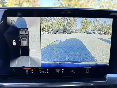 Used 2025 Chevrolet Silverado 1500 LT Trail Boss w/ LT Trail Boss Premium Package image 26