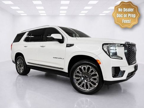 Used 2023 GMC Yukon Denali Ultimate AWD/4WD image 2