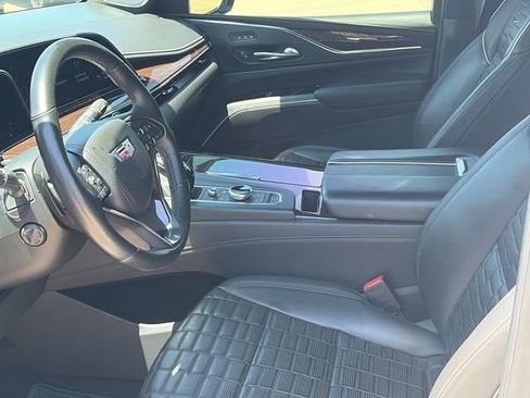 Used 2021 Cadillac Escalade ESV Sport Platinum AWD/4WD image 17