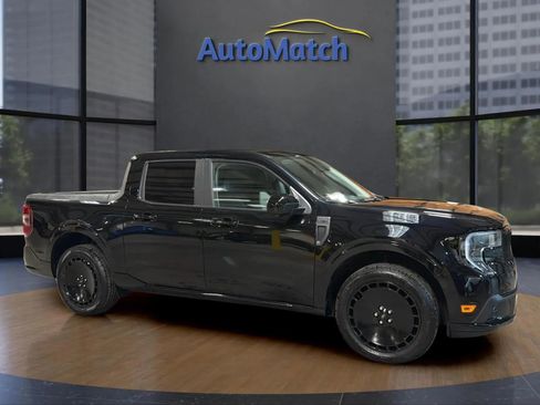 Used 2025 Ford Maverick Lobo image 14