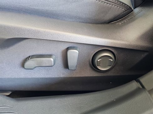 New 2025 Subaru Outback Premium w/ Popular Package #1A image 30