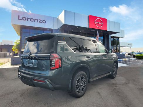 New 2025 Nissan Armada SL w/ Captain's Chari Seat Package image 4