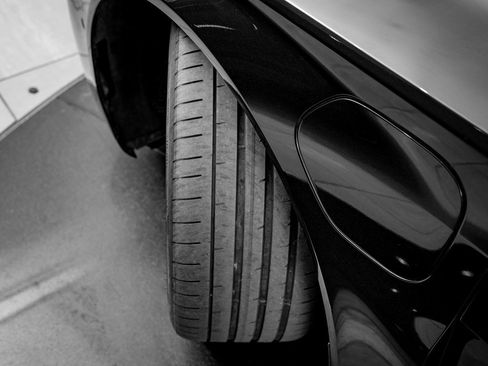 Used 2022 Audi RS e-tron GT w/ Carbon Performance Package image 44